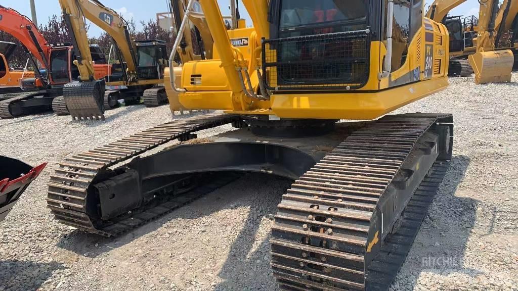 Komatsu PC 240 LC Excavatoare pe șenile
