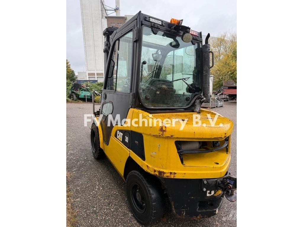 CAT DP 30 N Stivuitor diesel