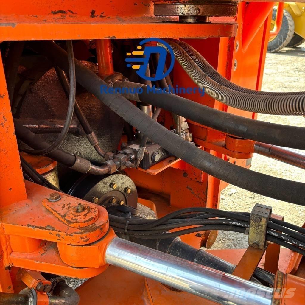 Doosan DL505 Incarcator pe pneuri