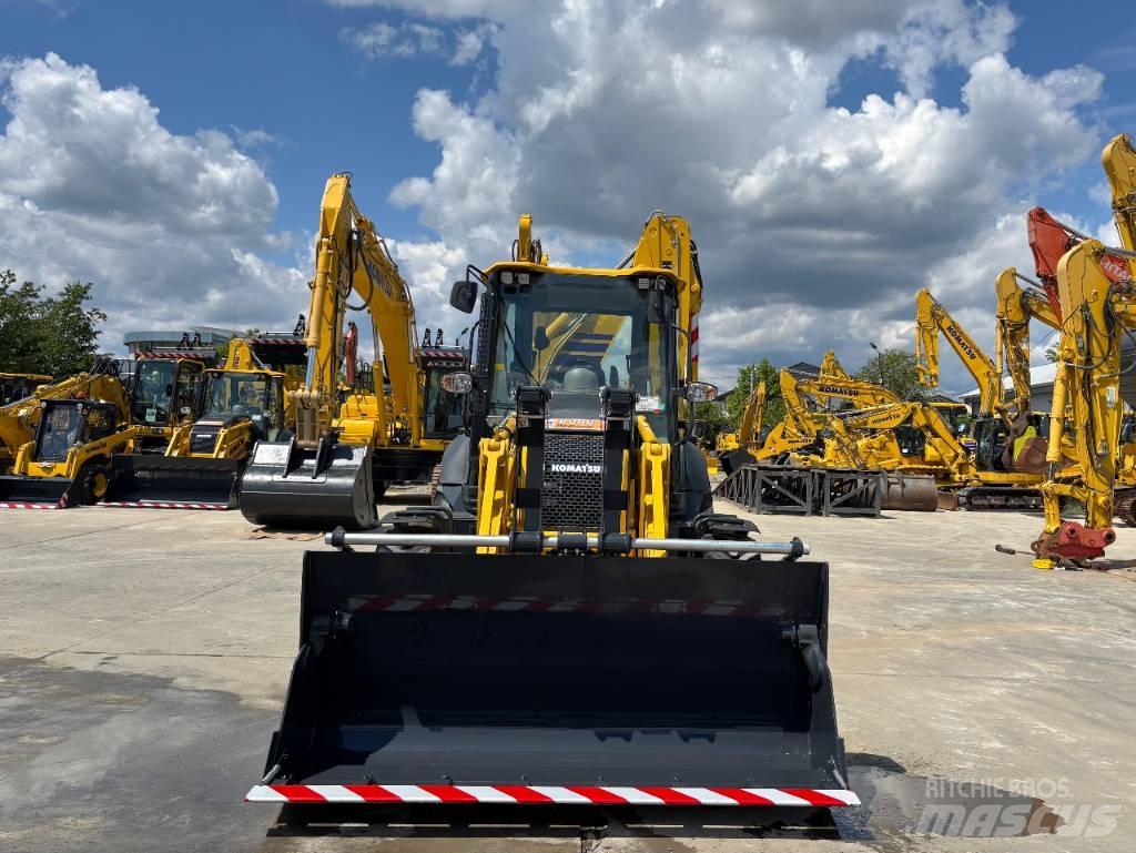 Komatsu WB93R-8E0 Buldoexcavatoare