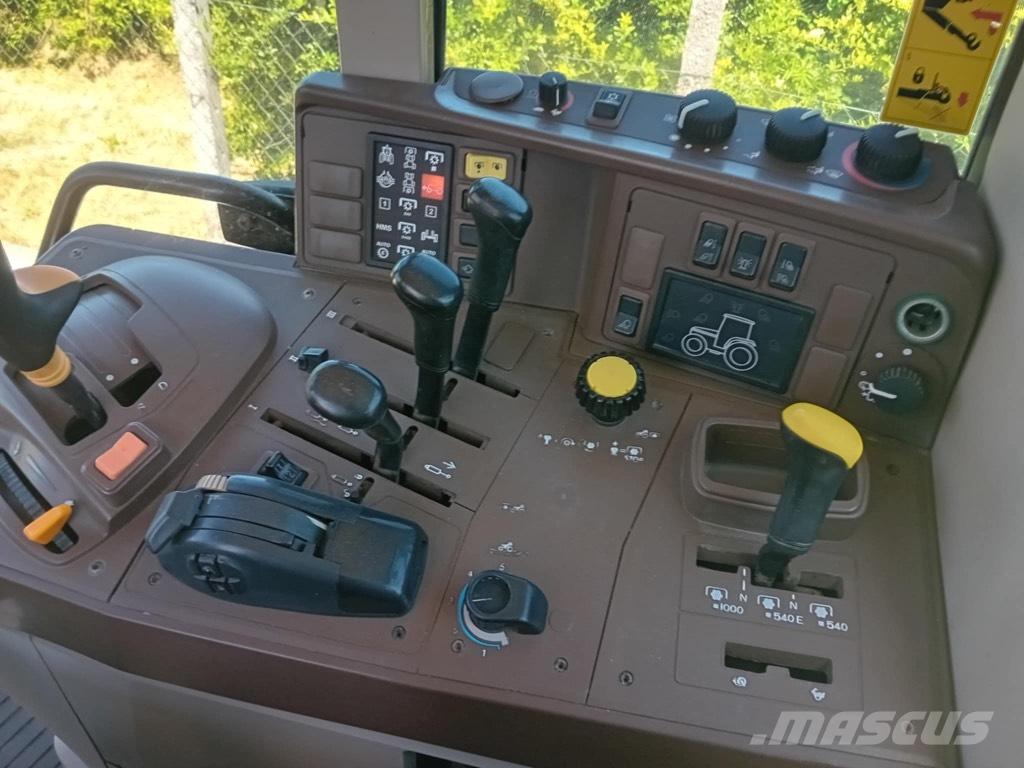 John Deere 6630 Tractoare