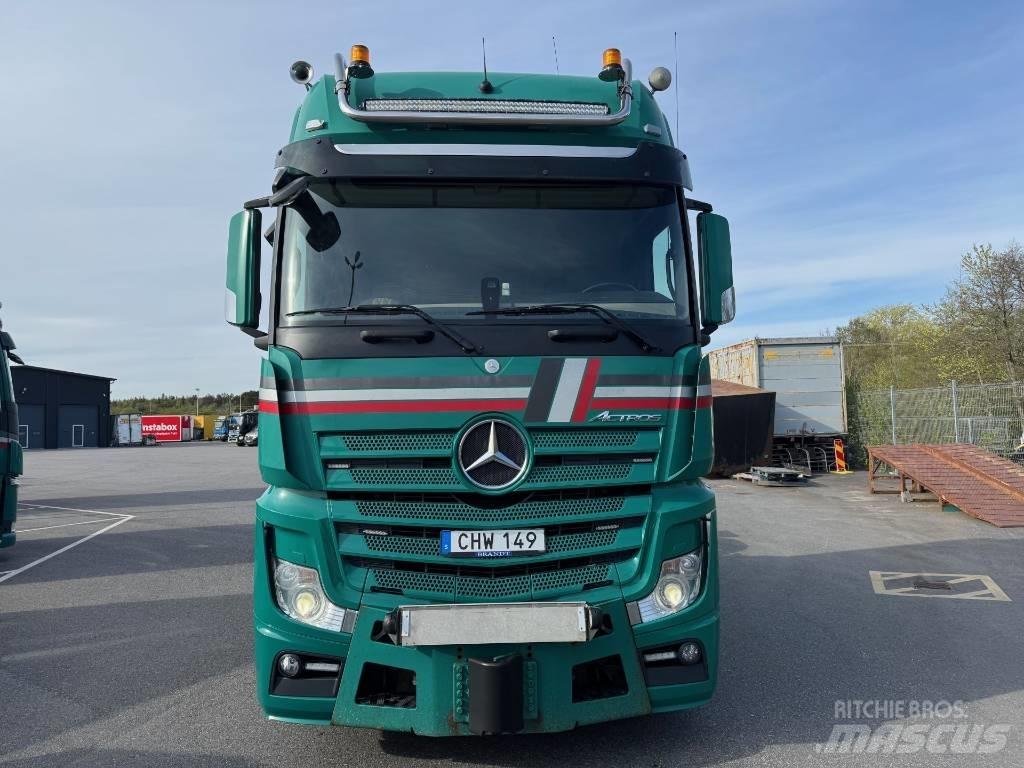 Mercedes-Benz  Autotractoare