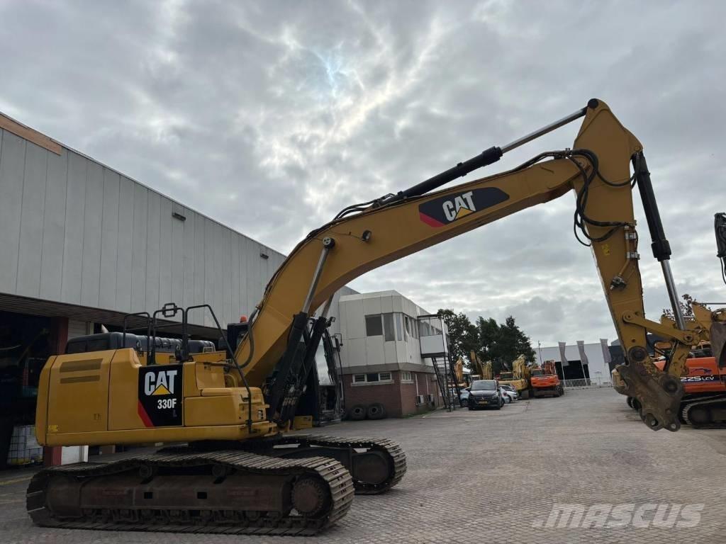 CAT 330FL Excavatoare pe șenile
