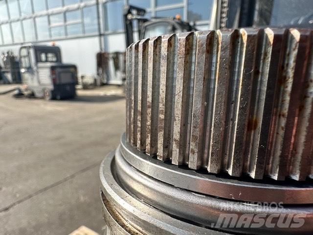 CAT 725 ZMIENNIK Hidraulice