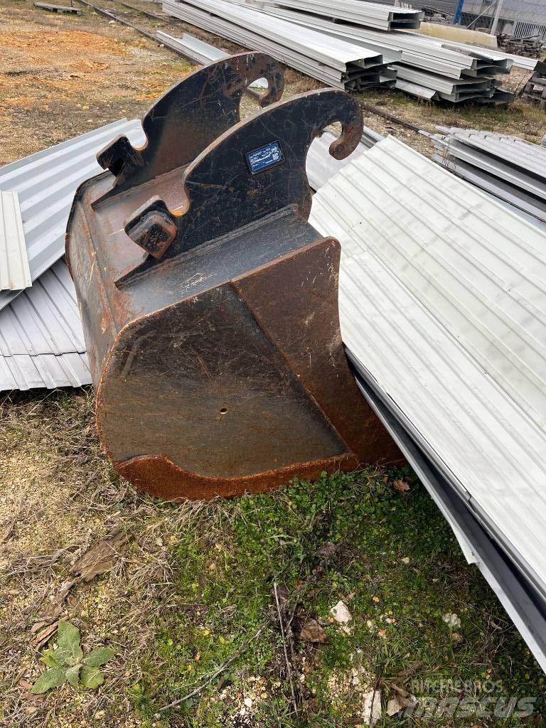 CASE WX 148 Excavatoare cu roti