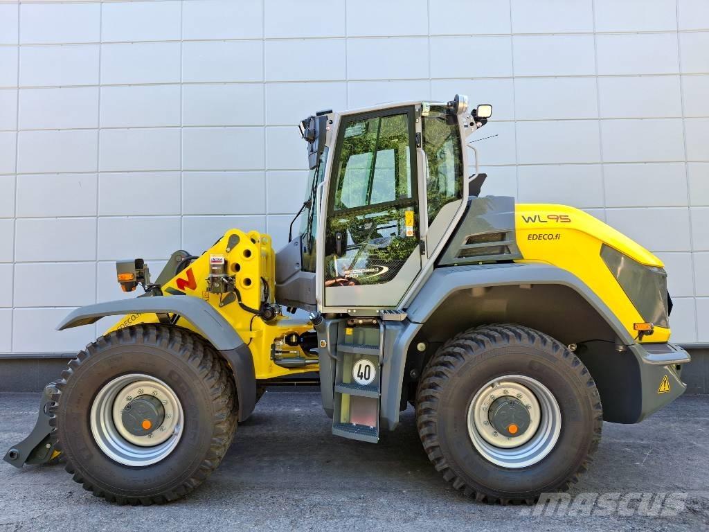 Wacker Neuson WL 95 Incarcator pe pneuri