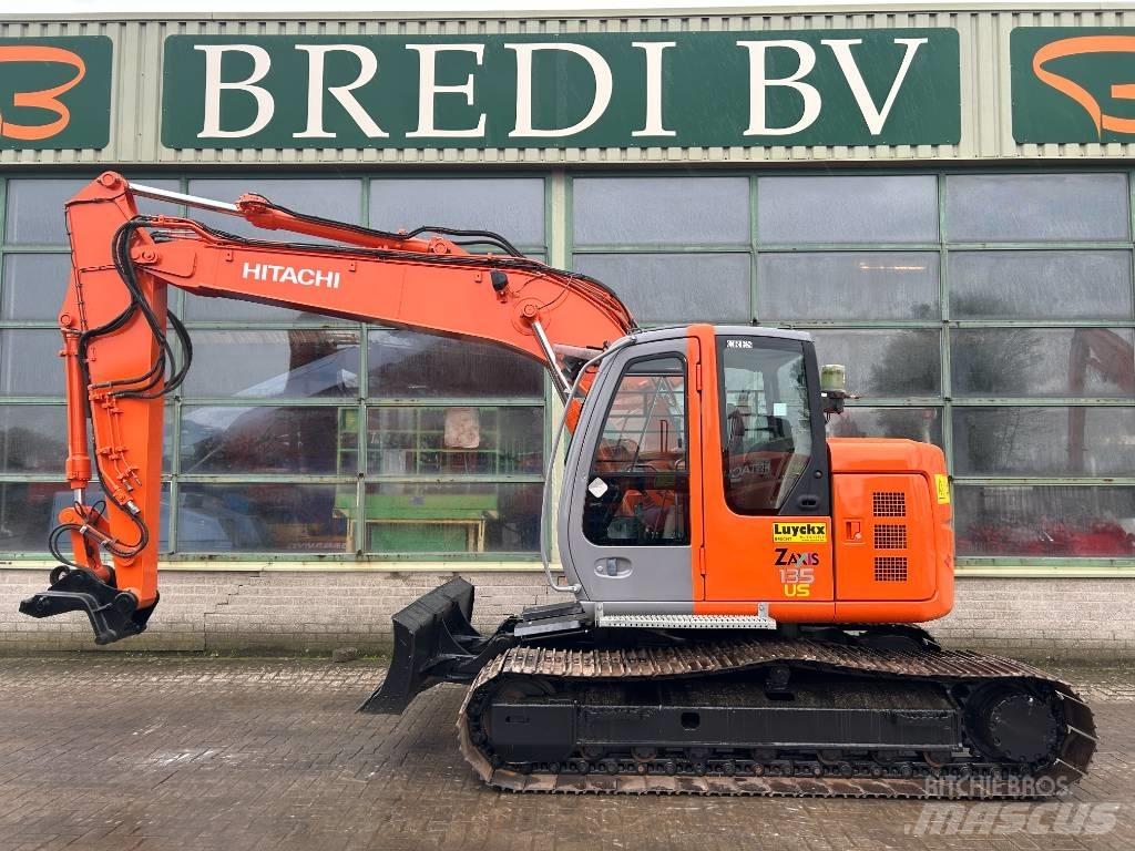 Hitachi ZX 135 US Excavatoare pe șenile
