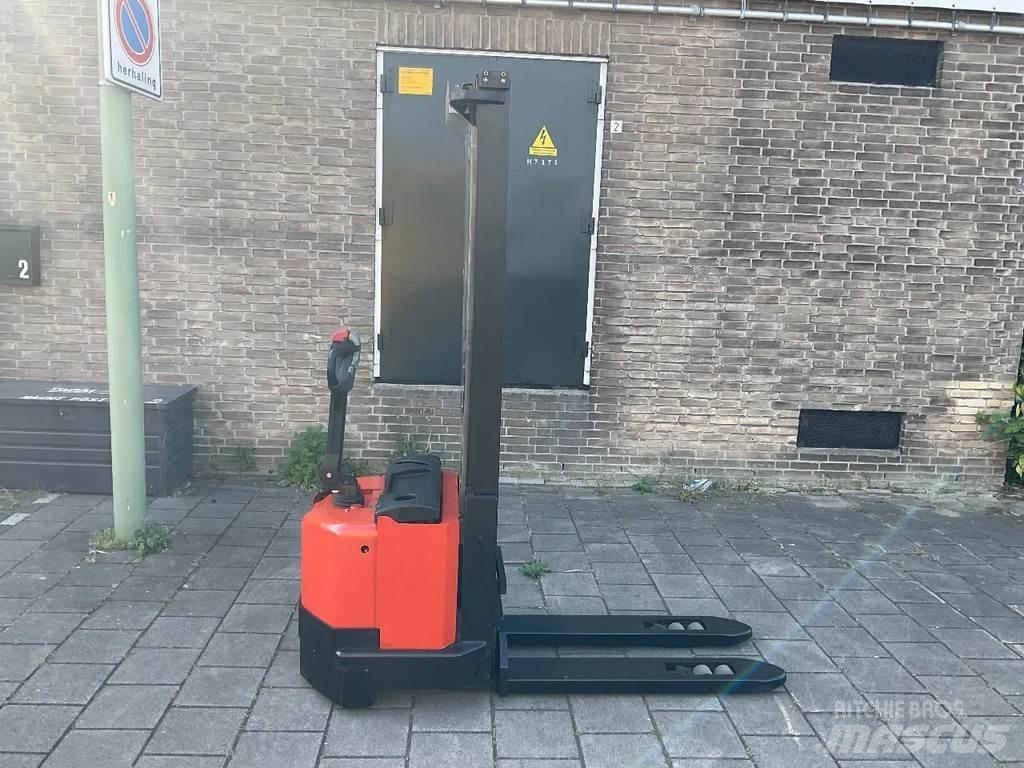 Toyota BT SWE120L Transpaleta manuala
