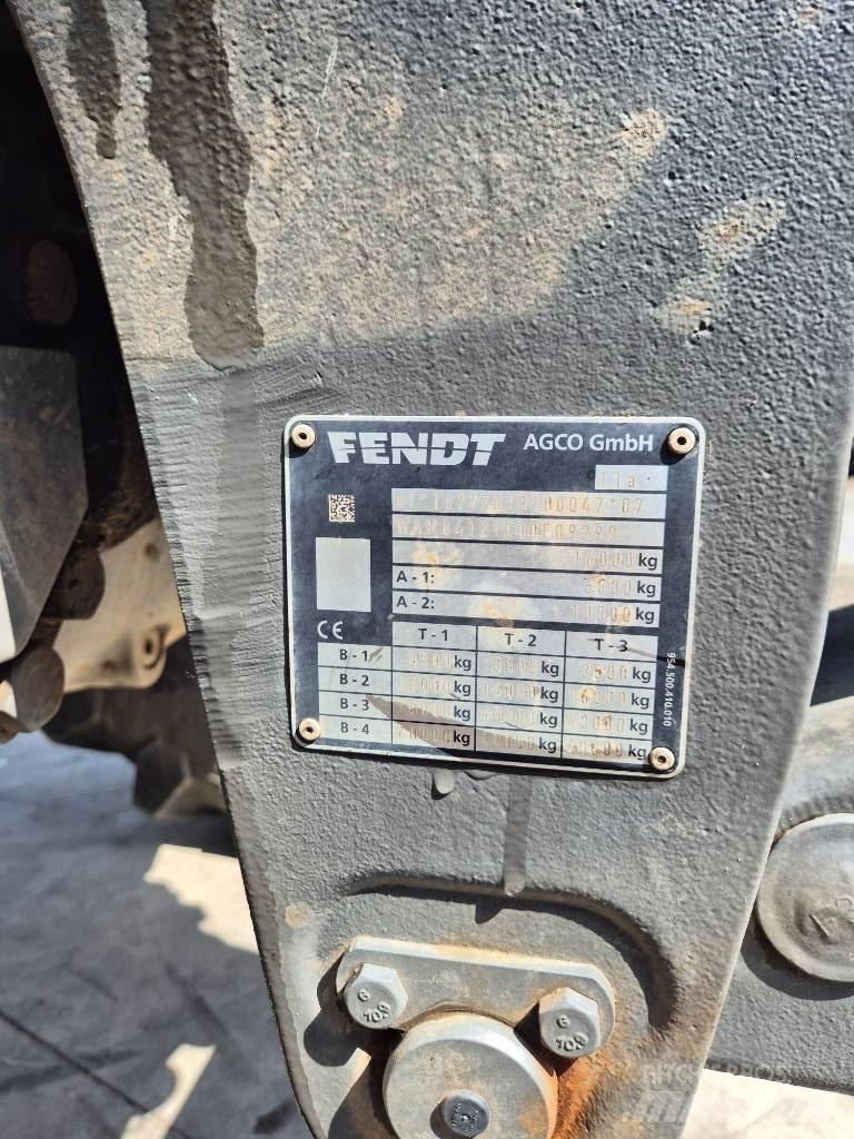 Fendt 826 Profi Tractoare