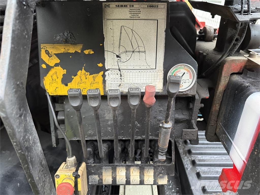 Volvo FM12 6x2 Camion cu carlig de ridicare