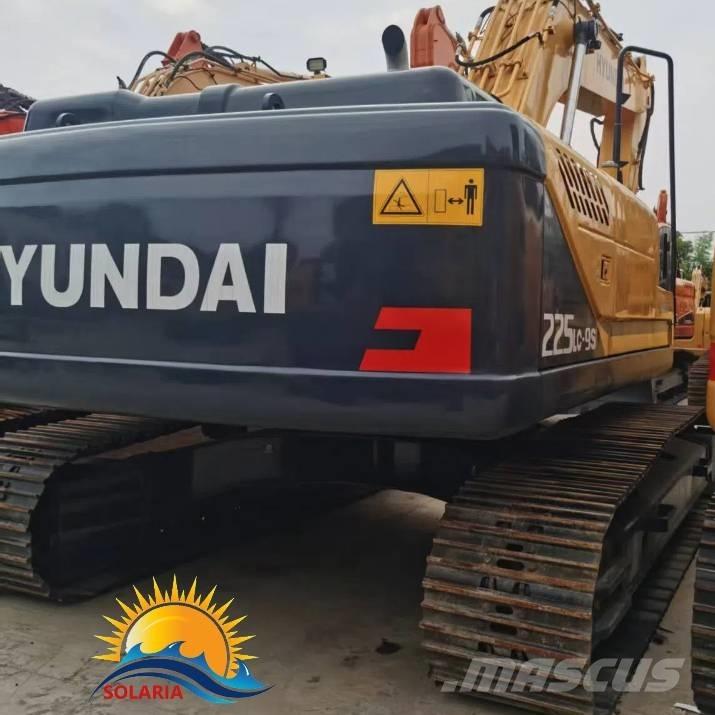 Hyundai R225LC Excavatoare pe șenile

