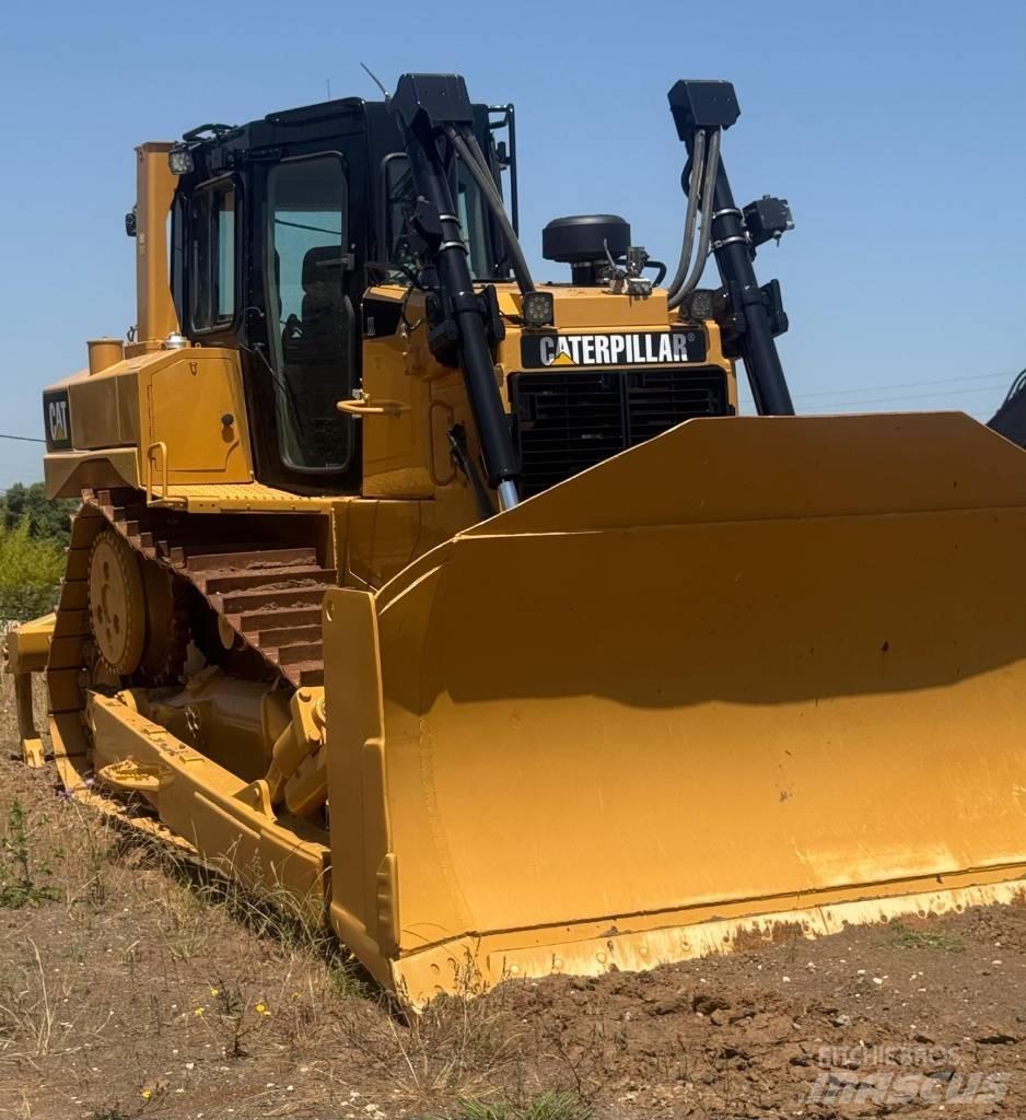 CAT D 6 T XL Buldozere pe senile