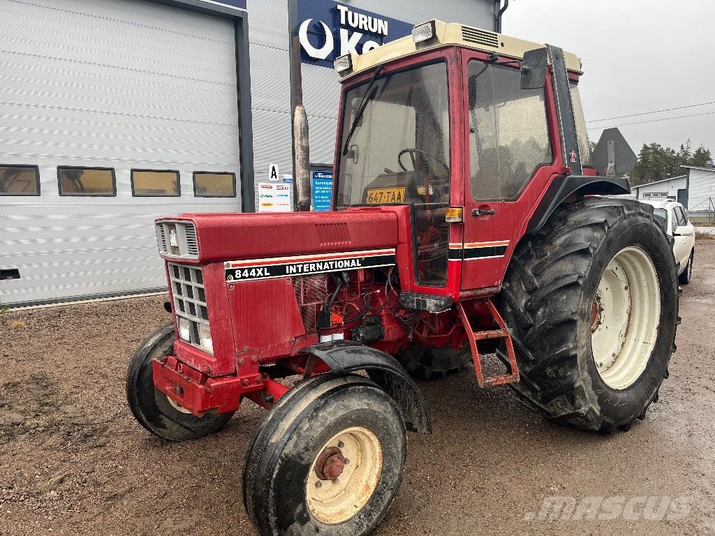 International 844xl Tractoare
