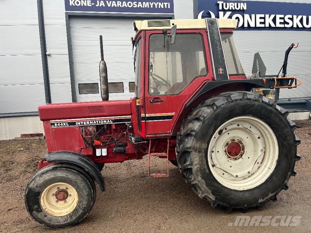 International 844xl Tractoare