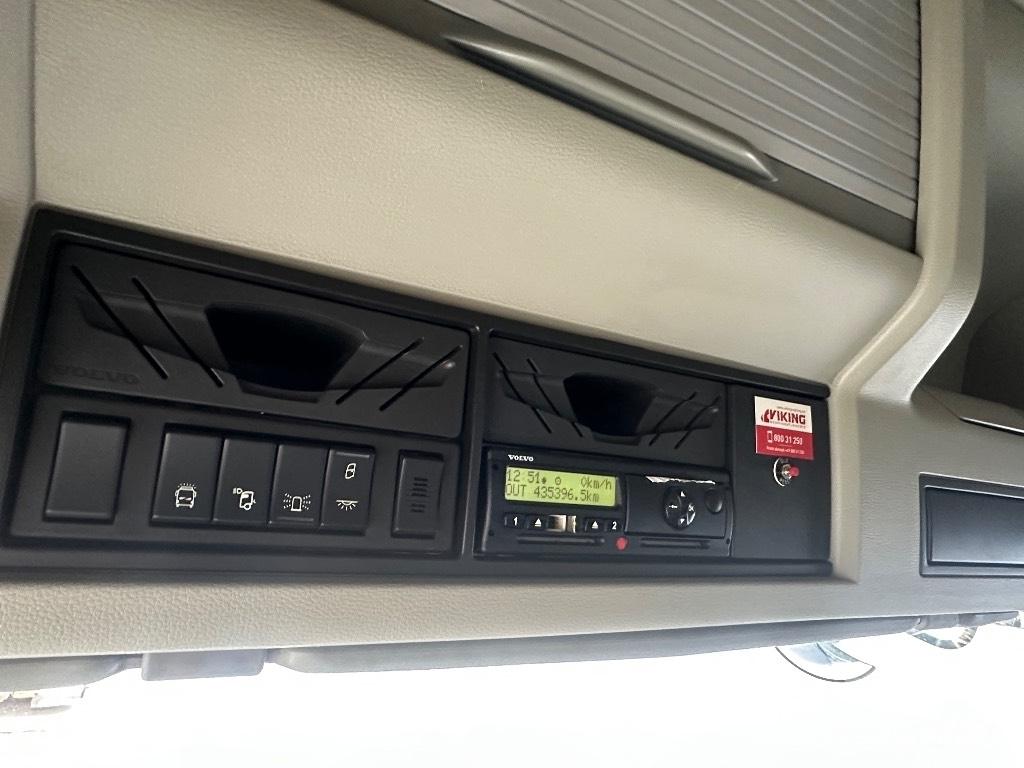Volvo FMX 540 6x2*4 Camion cu carlig de ridicare