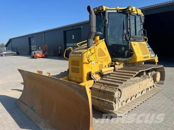 Komatsu D 51 PXi-24 Buldozere pe senile