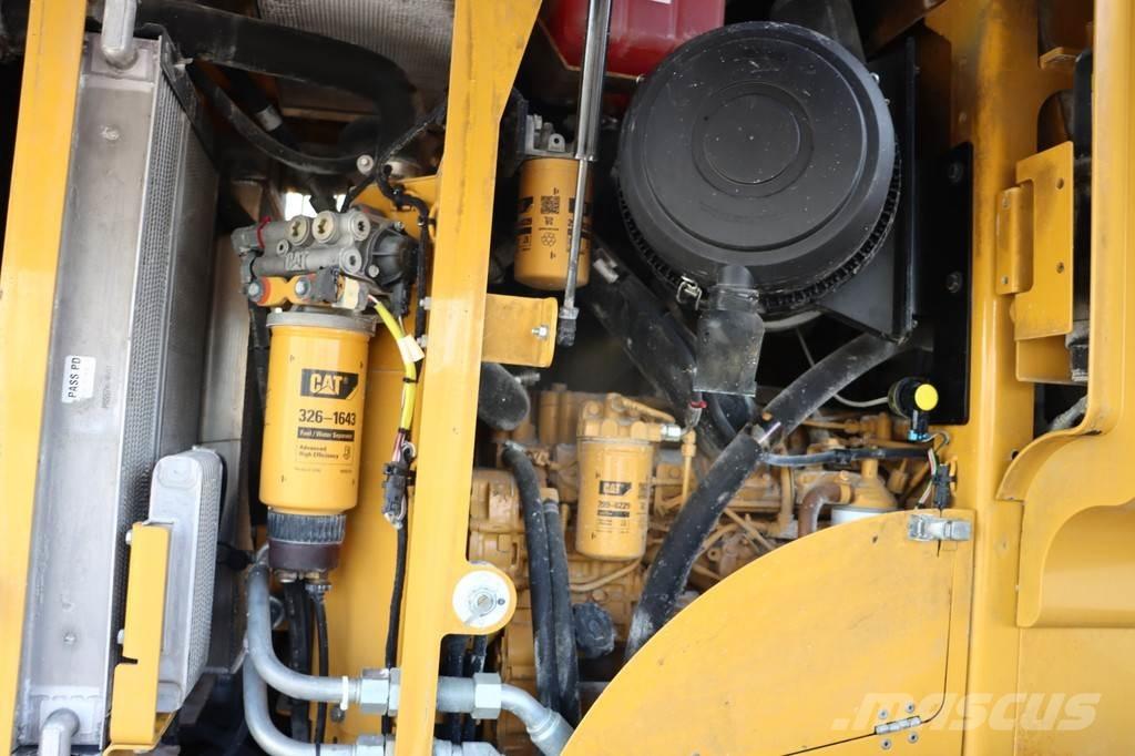 CAT 928H Incarcator pe pneuri