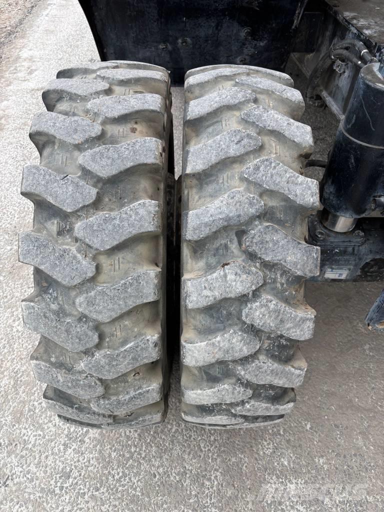 Hitachi ZX 140 W-5B Excavatoare cu roti