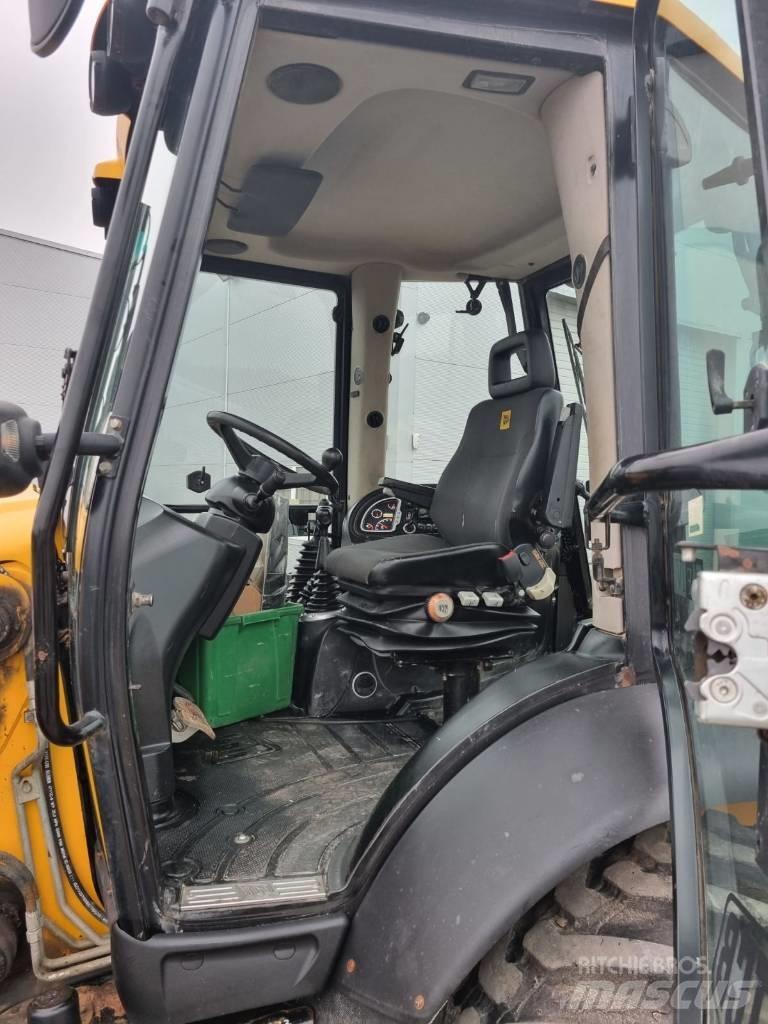 JCB 4 CX Buldoexcavatoare