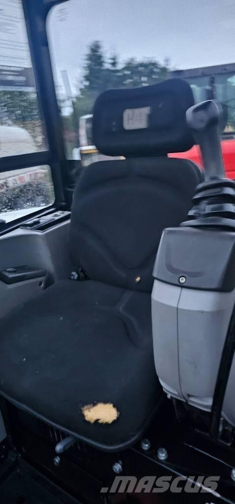 CAT 302.7 D CR Mini excavatoare < 7t
