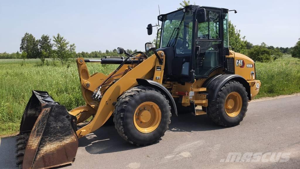 CAT 908M Incarcator pe pneuri