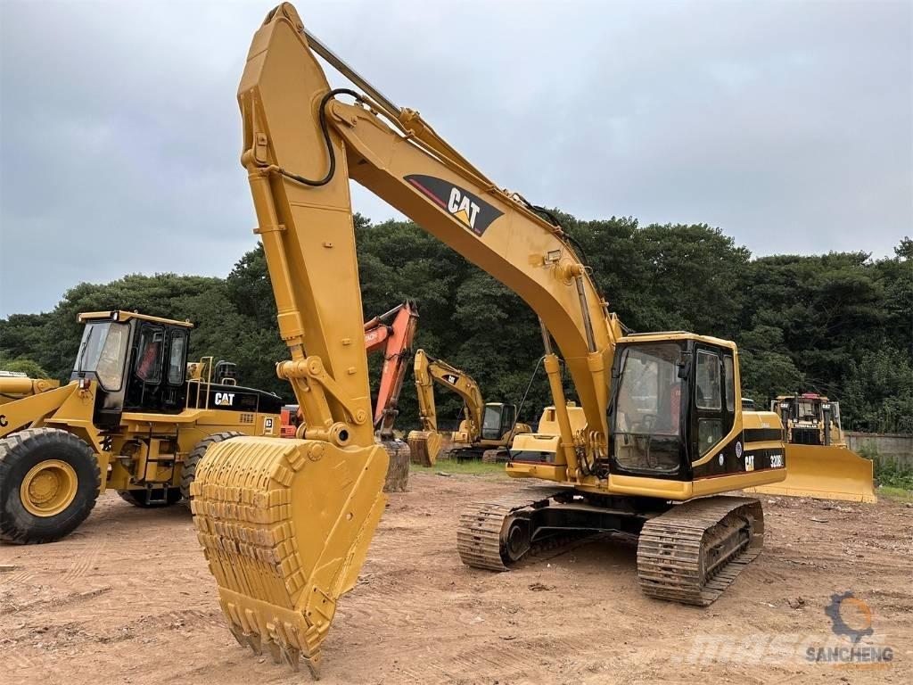 CAT 320BL Excavatoare pe șenile
