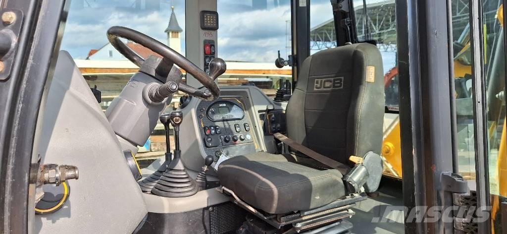 JCB 3cx compact Buldoexcavatoare