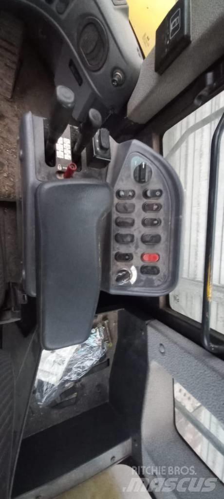 Komatsu WA 380-6 Incarcator pe pneuri