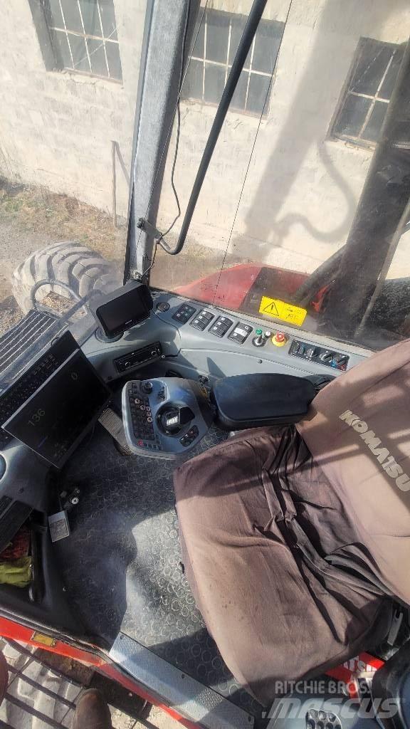 Komatsu 941.1 Combine forestiere