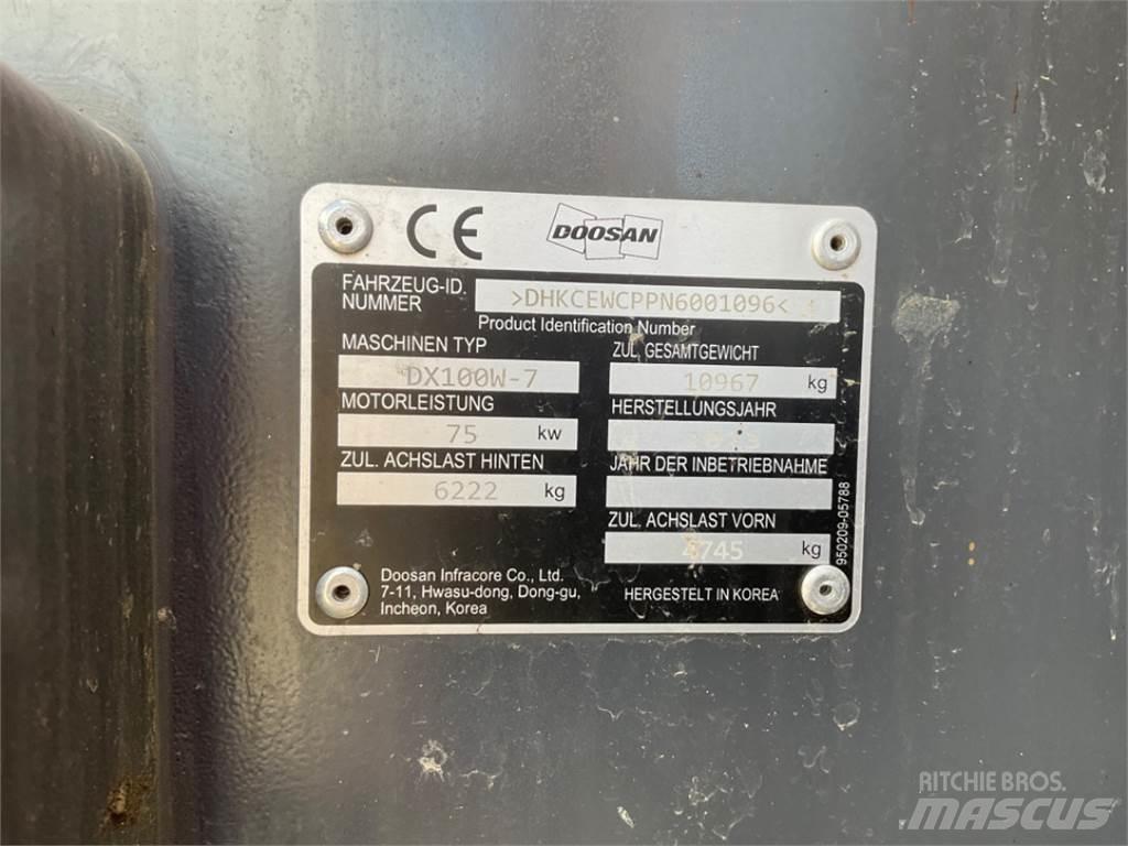 Doosan DX100W-7 Excavatoare cu roti