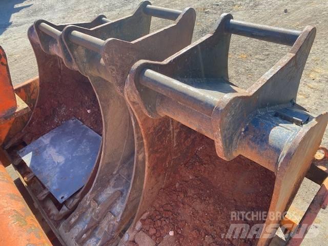 Mecalac 12 M TX Excavatoare cu roti