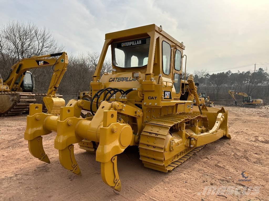 CAT D7G Buldozere pe senile