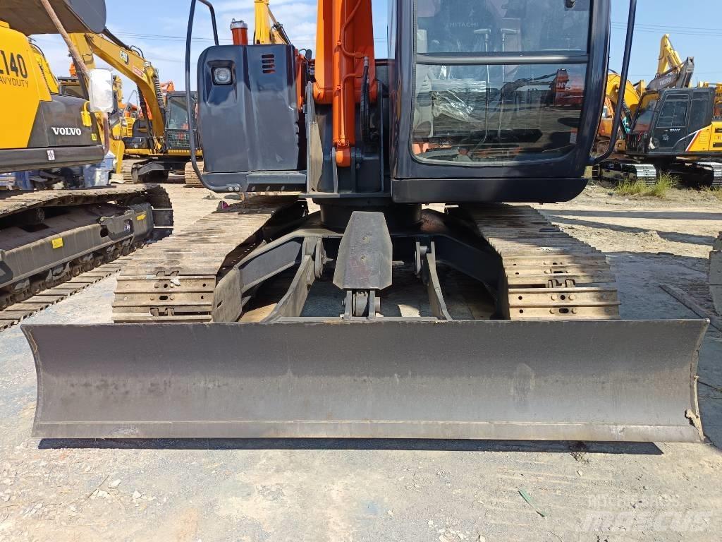 Hitachi ZX 75 Excavatoare 7t - 12t