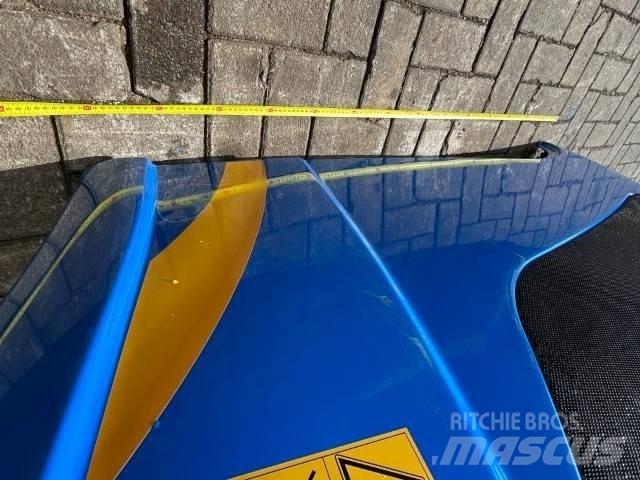 New Holland motorkap Sasiuri si suspensii