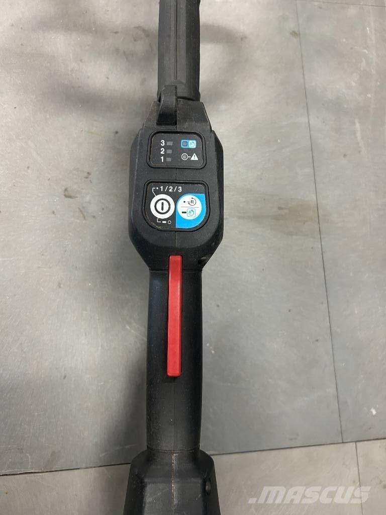 Makita Ur007gz01 Utilaje întreţinere terenuri - Altele