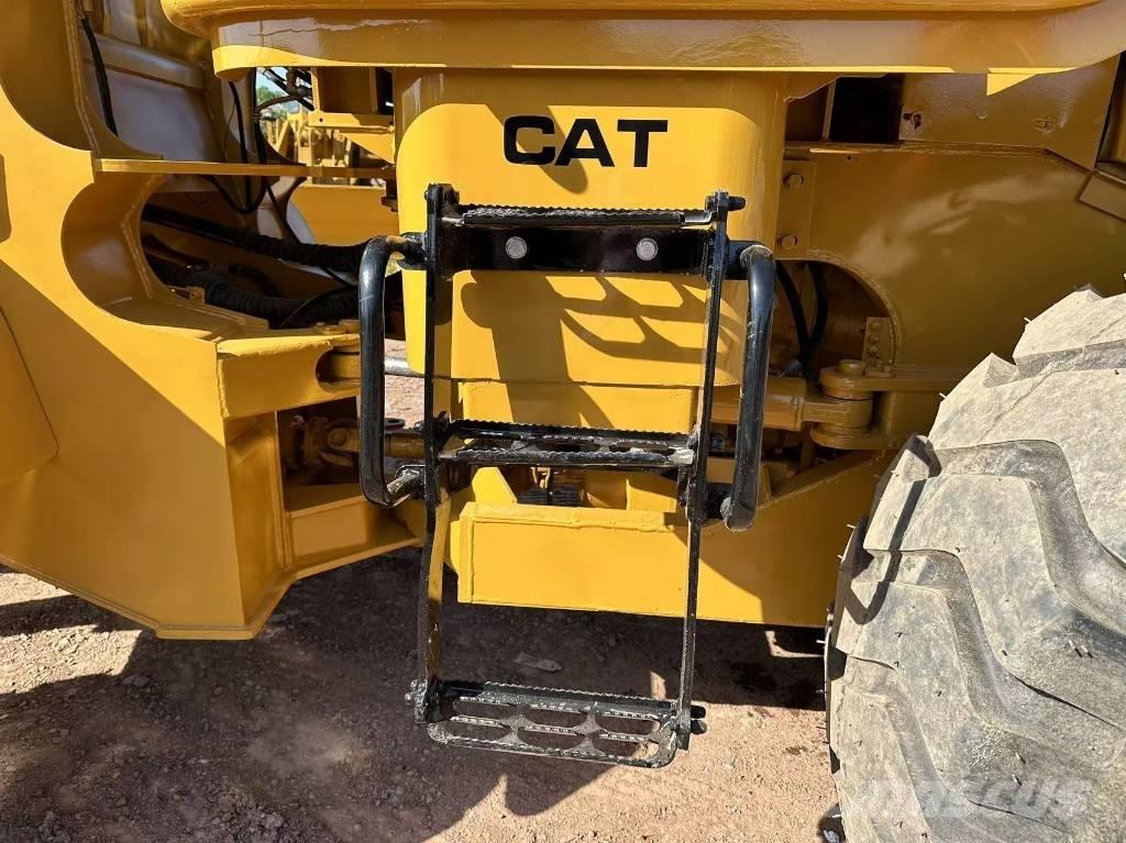 CAT 966H Incarcator pe pneuri