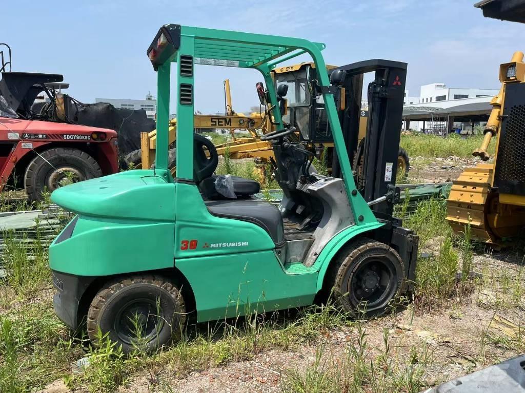 Mitsubishi FD 30 N Stivuitor diesel