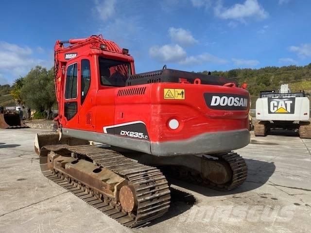 Doosan DX 235 LC Excavatoare pe șenile
