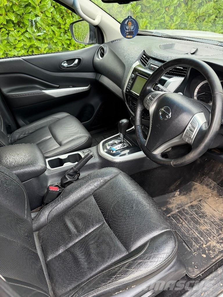 Nissan Navara Pick up/Platou