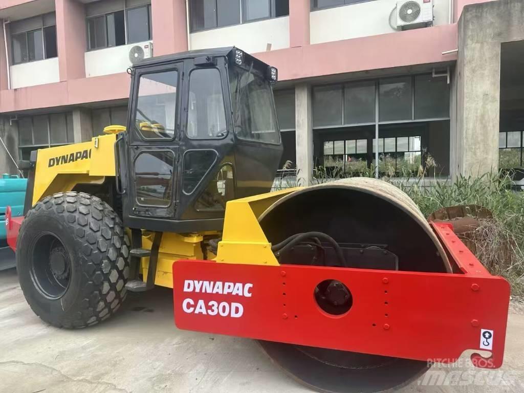 Dynapac CA 30 D Compactoare monocilindrice