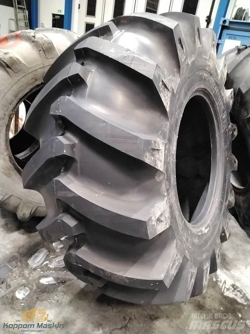 Nokian Trs 30,5-32 Anvelope, roti si jante