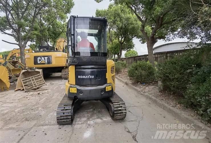 Komatsu PC35 Excavatoare pe șenile
