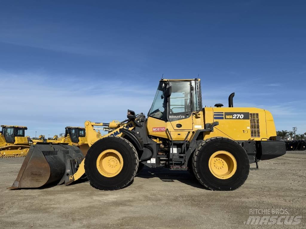 Komatsu WA 270-7 Incarcator pe pneuri