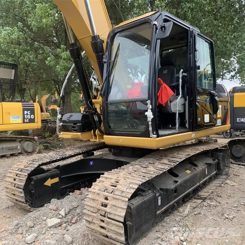 CAT 318 D Excavatoare pe șenile
