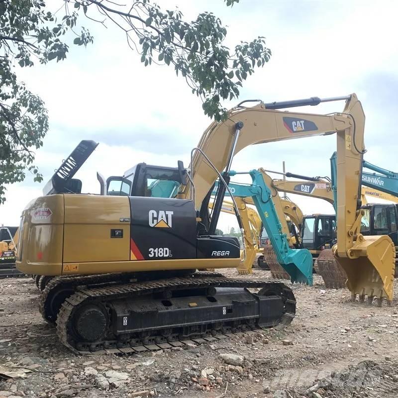 CAT 318 D Excavatoare pe șenile
