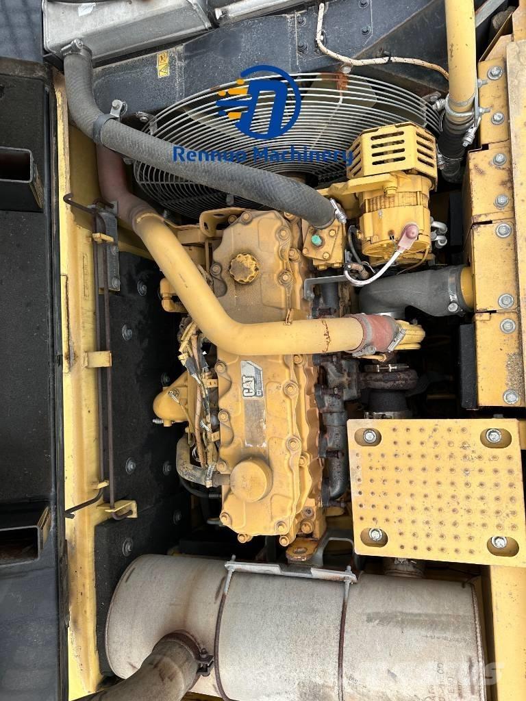 CAT 329D Excavatoare pe șenile
