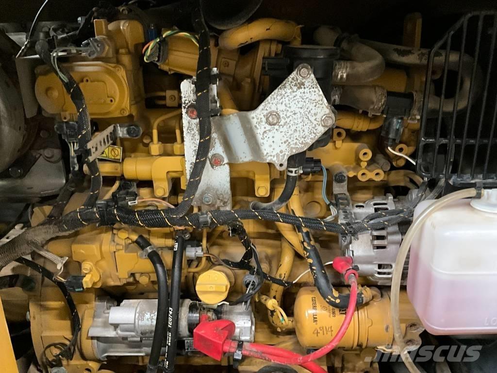 CAT 308 CR Excavatoare 7t - 12t