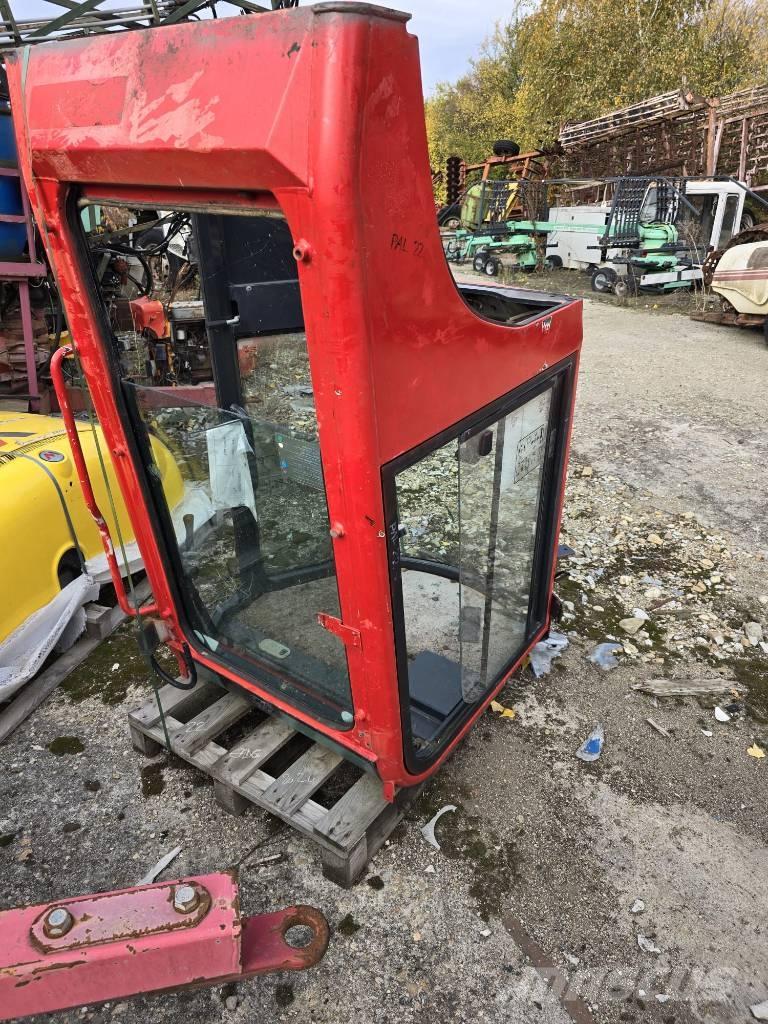 Yanmar Vio 25 Cabine Cabine si interior