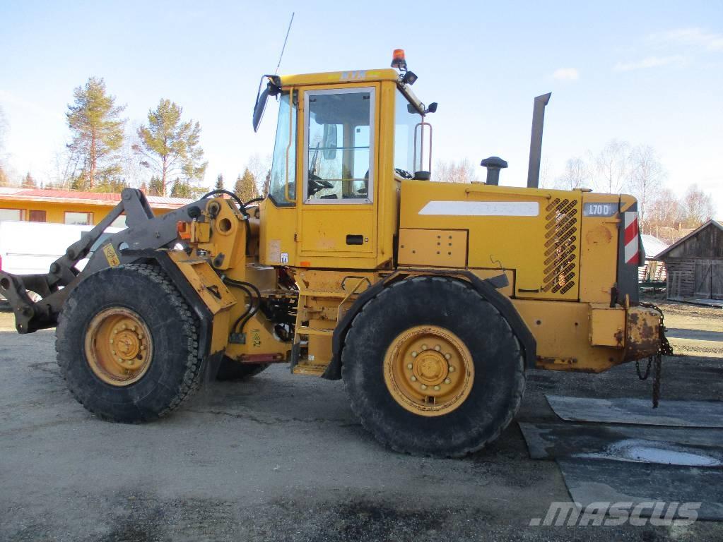 Volvo L 70 D Incarcator pe pneuri