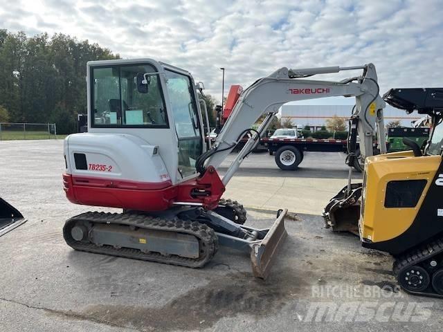 Takeuchi TB235 Mini excavatoare < 7t